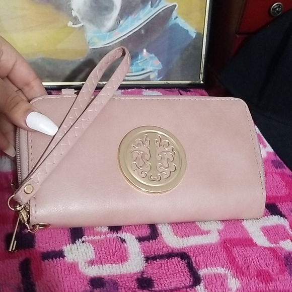 Wallet - Picture 2 of 4